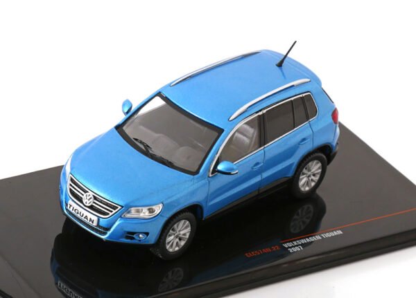 Volkswagen Tiguan Azul metal. 2007 1/43 IXO CLC574N.22 - Imagen 2