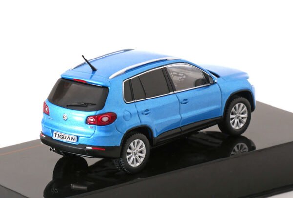 Volkswagen Tiguan Azul metal. 2007 1/43 IXO CLC574N.22 - Imagen 3
